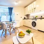 Old Town 2 Garden Free Parking 公寓 布拉迪斯拉发