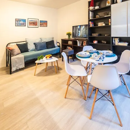 アパート Old Town 2 Garden Free Parking