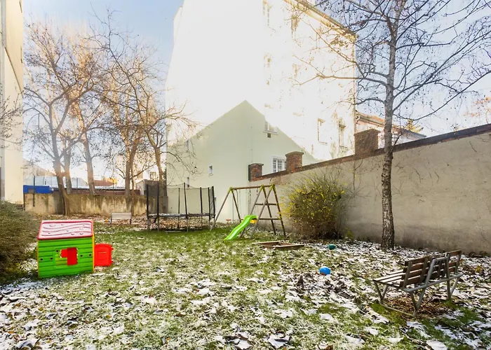 Old Town 2 Garden Free Parking Apartmán